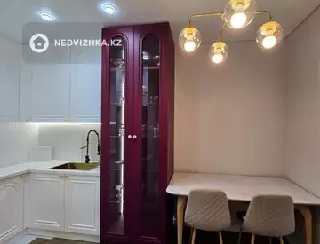 2-комнатная квартира, этаж 9 из 18, 46 м², миниатюра 12