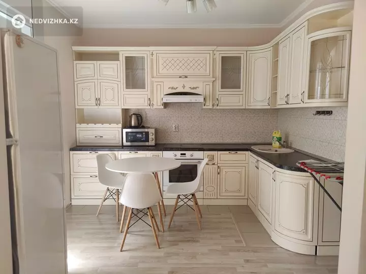 1-комнатная квартира, этаж 5 из 12, 38 м², фотография 3