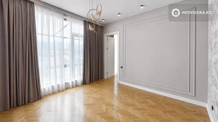 4-комнатная квартира, этаж 5 из 5, 285 м², фотография 5