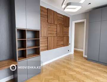 4-комнатная квартира, этаж 5 из 5, 285 м², миниатюра 8