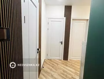 3-комнатная квартира, этаж 9 из 12, 60 м², миниатюра 4