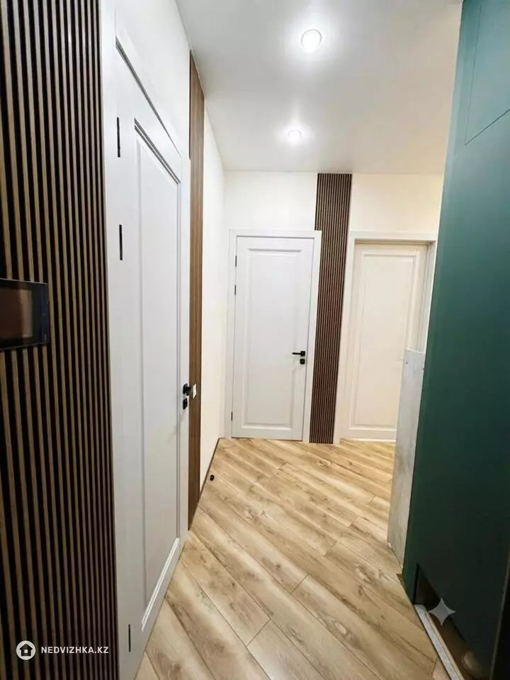 3-комнатная квартира, этаж 9 из 12, 60 м², фотография 4