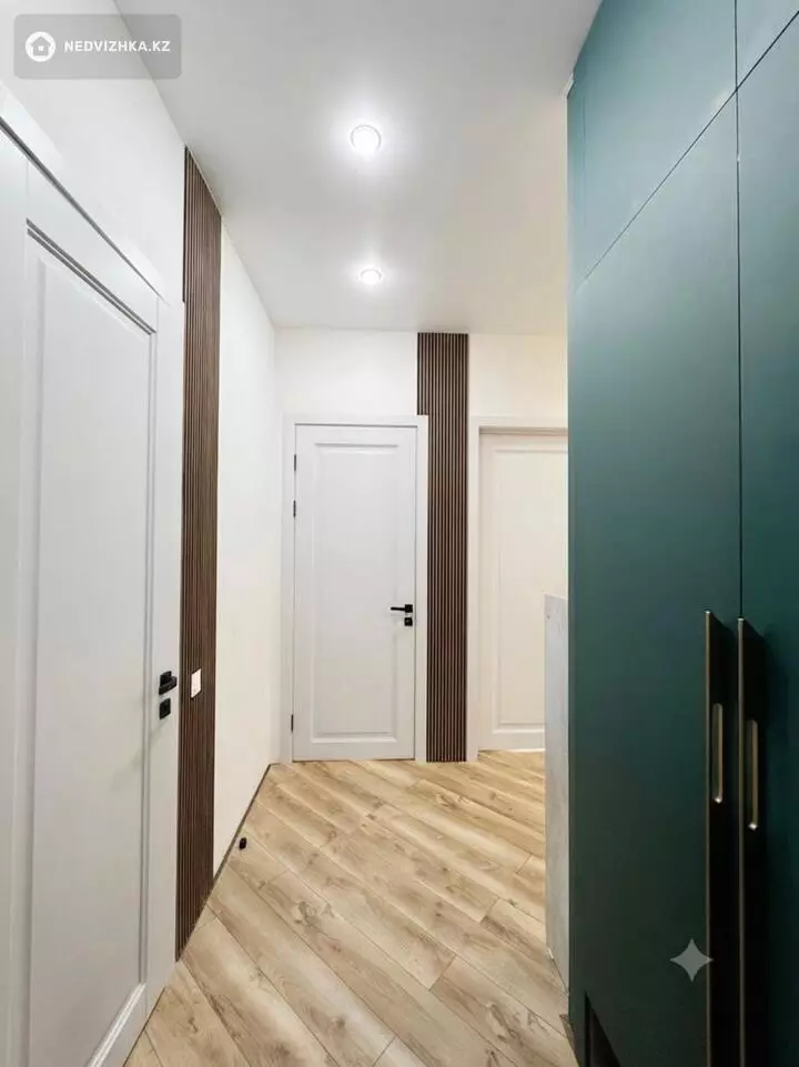 3-комнатная квартира, этаж 9 из 12, 60 м², фотография 5