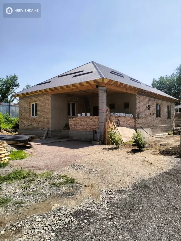 4-комнатный дом, 3 соток, 150 м², фотография 2