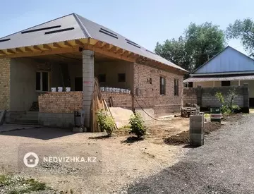 4-комнатный дом, 3 соток, 150 м²