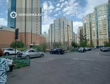 2-комнатная квартира, этаж 5 из 18, 67 м²