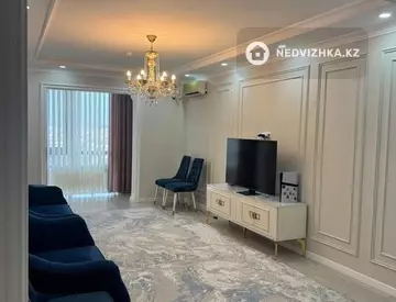 4-комнатная квартира, этаж 12 из 12, 104 м²