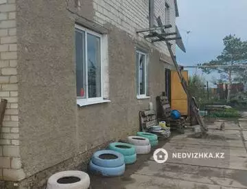 4-комнатная часть дома, 14.1 соток, 110 м²