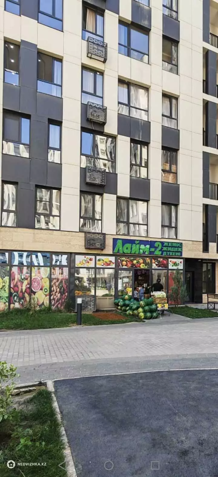 3-комнатная квартира, этаж 5 из 12, 79 м², фотография 3
