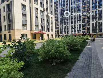 3-комнатная квартира, этаж 5 из 12, 79 м², миниатюра 2