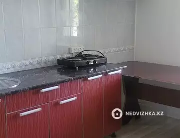 2-комнатная квартира, этаж 1 из 5, 52 м², На длительный срок