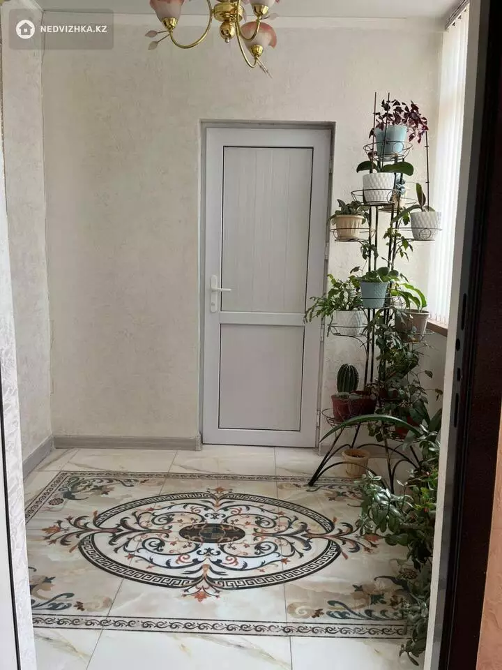 4-комнатный дом, 6 соток, 196 м², фотография 5