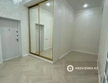 3-комнатная квартира, этаж 2 из 4, 82 м²