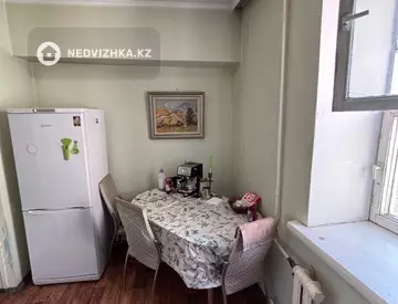2-комнатная квартира, этаж 9 из 9, 46 м², миниатюра 11