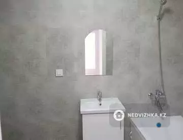 2-комнатная квартира, этаж 12 из 14, 52 м², миниатюра 9