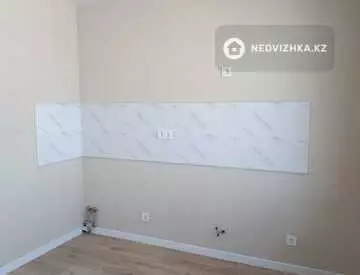 2-комнатная квартира, этаж 12 из 14, 52 м², миниатюра 11