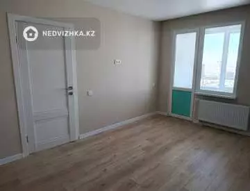 2-комнатная квартира, этаж 12 из 14, 52 м², миниатюра 6
