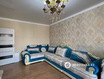 2-комнатная квартира, этаж 8 из 9, 70 м², миниатюра 1