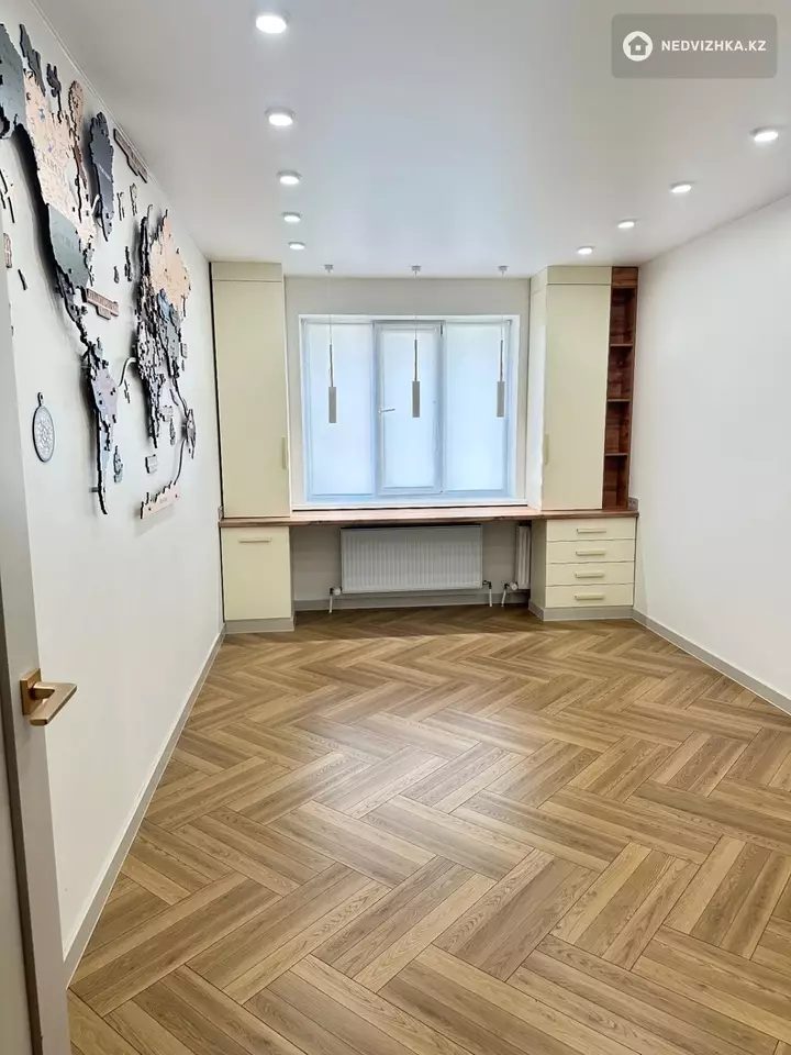 3-комнатная квартира, этаж 1 из 9, 97 м², фотография 3