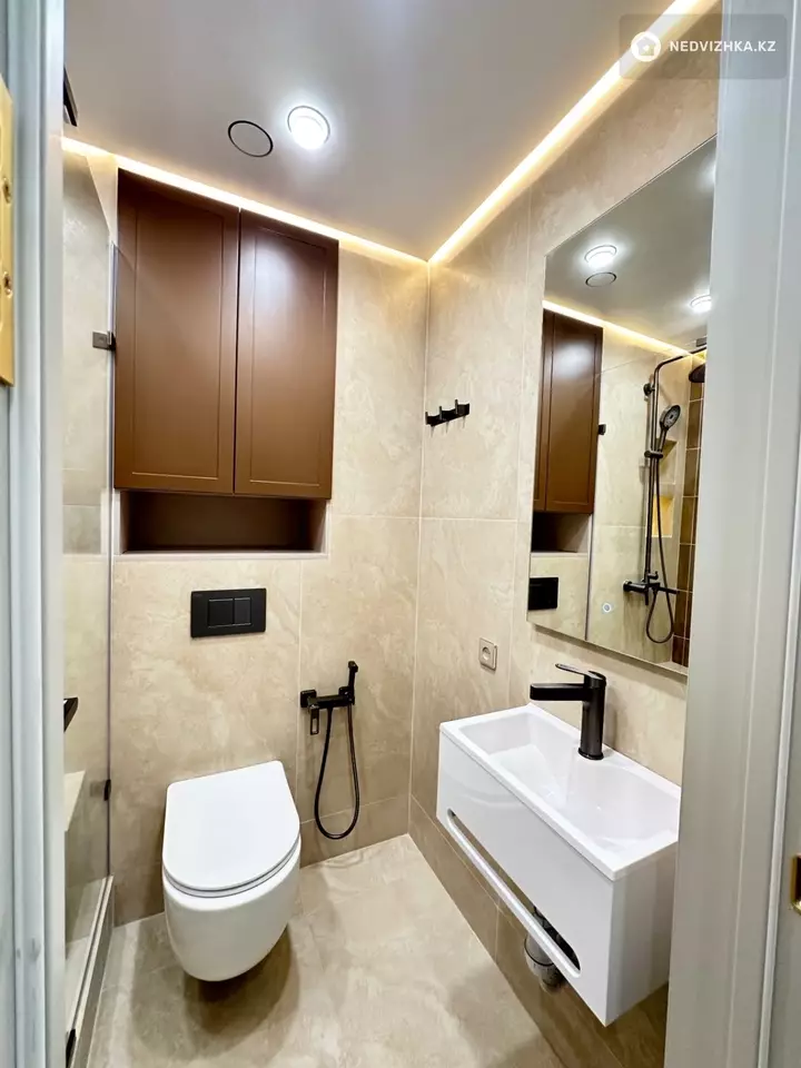 3-комнатная квартира, этаж 1 из 9, 97 м², фотография 4