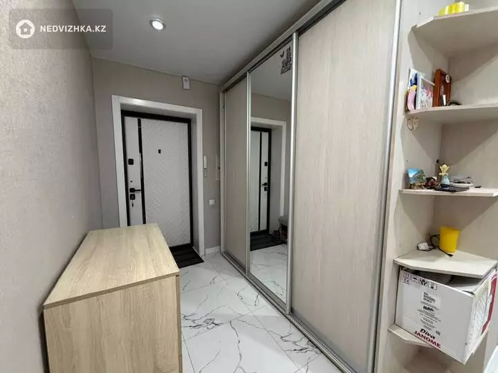 3-комнатная квартира, этаж 6 из 93, 67 м², фотография 5