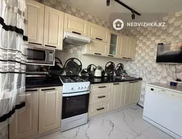 3-бөлмелі пәтер, қабат 6 барлық қабат саны 93, 67 м², 10-нобай
