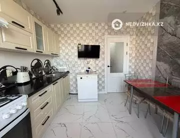 3-бөлмелі пәтер, қабат 6 барлық қабат саны 93, 67 м², 11-нобай