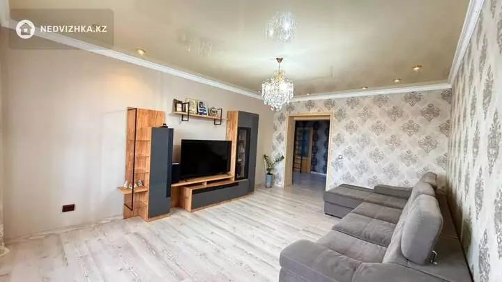 3-комнатная квартира, этаж 5 из 5, 96 м², фотография 2