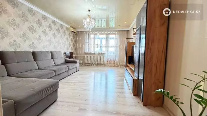 3-комнатная квартира, этаж 5 из 5, 96 м², фотография 3