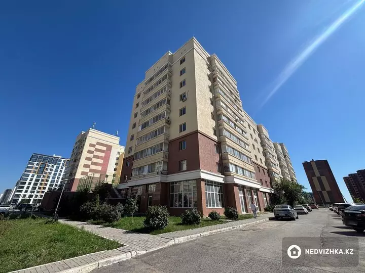 2-комнатная квартира, этаж 7 из 8, 62 м², фотография 2