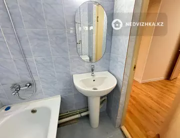 2-комнатная квартира, этаж 7 из 8, 62 м², миниатюра 3