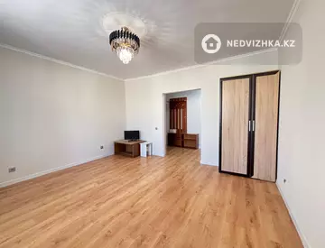 2-комнатная квартира, этаж 7 из 8, 62 м², миниатюра 11