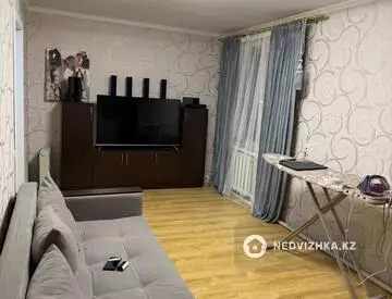 3-комнатная квартира, этаж 4 из 4, 61 м²
