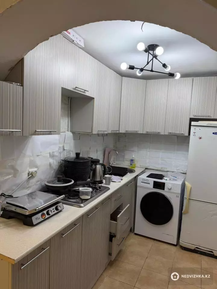 3-комнатная квартира, этаж 4 из 4, 61 м², фотография 4