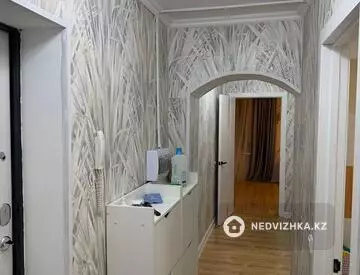 3-комнатная квартира, этаж 4 из 4, 61 м², миниатюра 7