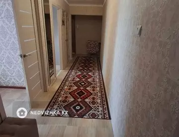 4-комнатная квартира, этаж 4 из 6, 102 м²