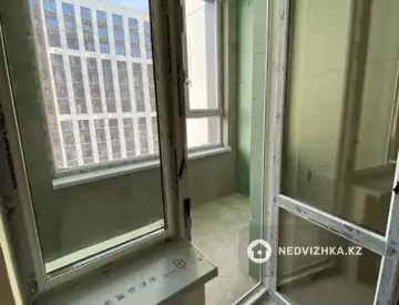 3-бөлмелі пәтер, қабат 13 барлық қабат саны 22, 83 м², 10-нобай