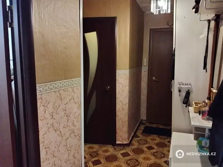 3-бөлмелі пәтер, қабат 5 барлық қабат саны 5, 53 м²