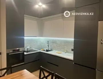 3-комнатная квартира, этаж 12 из 12, 86 м², миниатюра 3