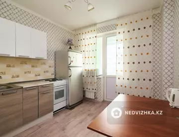 1-комнатная квартира, этаж 2 из 9, 38 м², На длительный срок, миниатюра 10