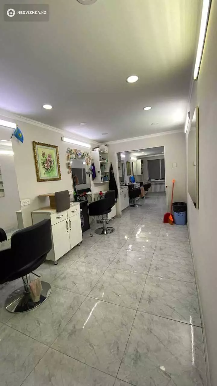 Салон, этаж 1 из 5, 44 м², фотография 4