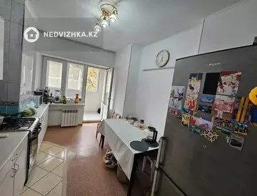 2-комнатная квартира, этаж 4 из 5, 60 м², миниатюра 4