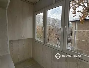 2-комнатная квартира, этаж 4 из 5, 60 м², миниатюра 6
