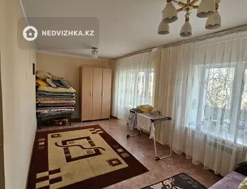 2-комнатная квартира, этаж 4 из 5, 60 м², миниатюра 10