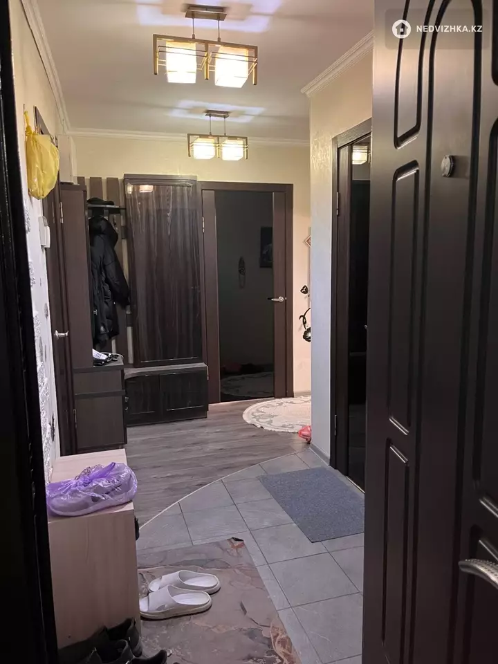 3-комнатная квартира, этаж 3 из 4, 67 м², фотография 2