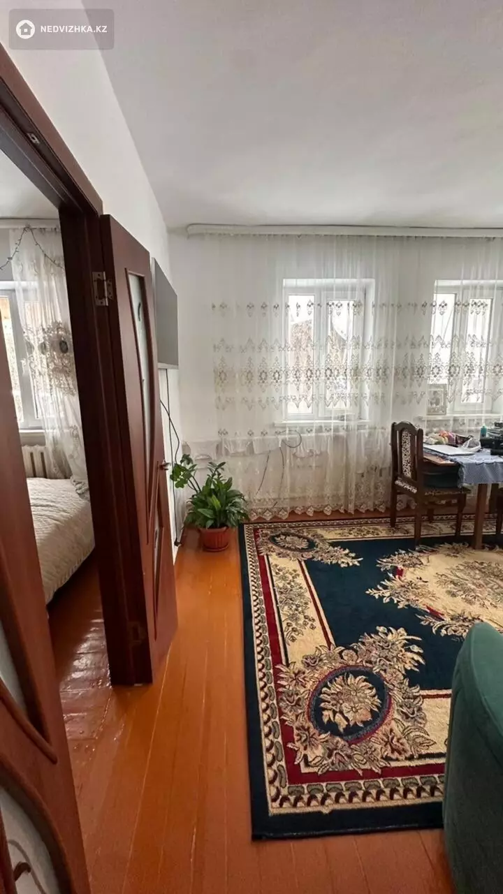 6-комнатный дом, 11.4 соток, 11 м², фотография 3