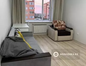 1-комнатная квартира, этаж 4 из 9, 40 м²