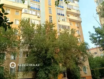 2-комнатная квартира, этаж 8 из 9, 55 м², Посуточно