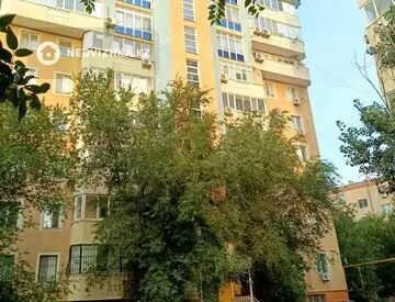 2-комнатная квартира, этаж 8 из 9, 55 м², Посуточно