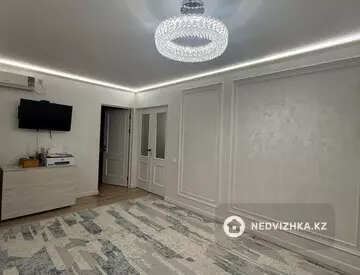 3-комнатная квартира, этаж 2 из 5, 57 м², миниатюра 2